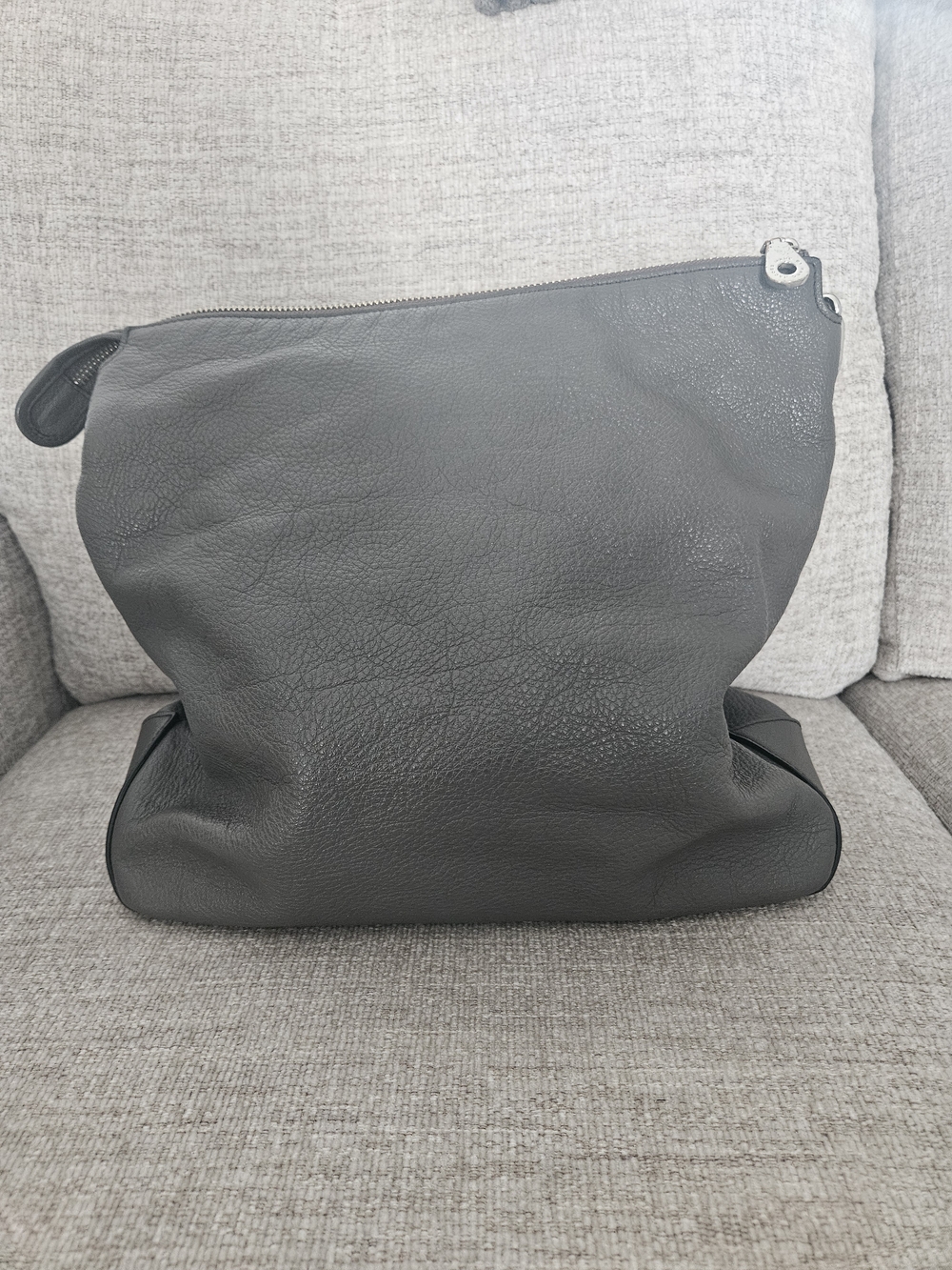 Marc by Marc Jacobs Slate Gray Pebbled Leather Hobo Shoulder Bag - Picture 3 of 12